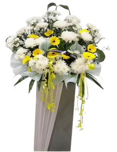 In Loving Memories Condolence Wreath (CS0103)