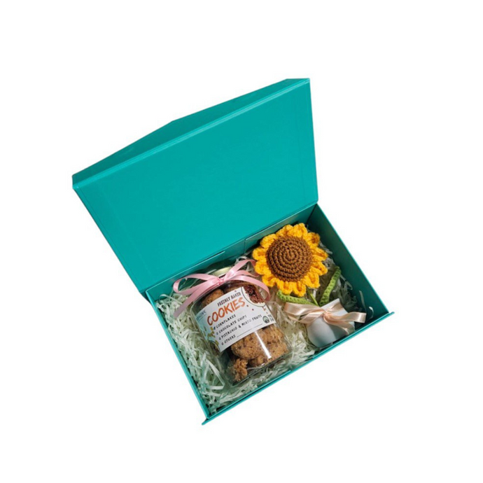 Crochet Flowers and Cookie Jar Gift Set